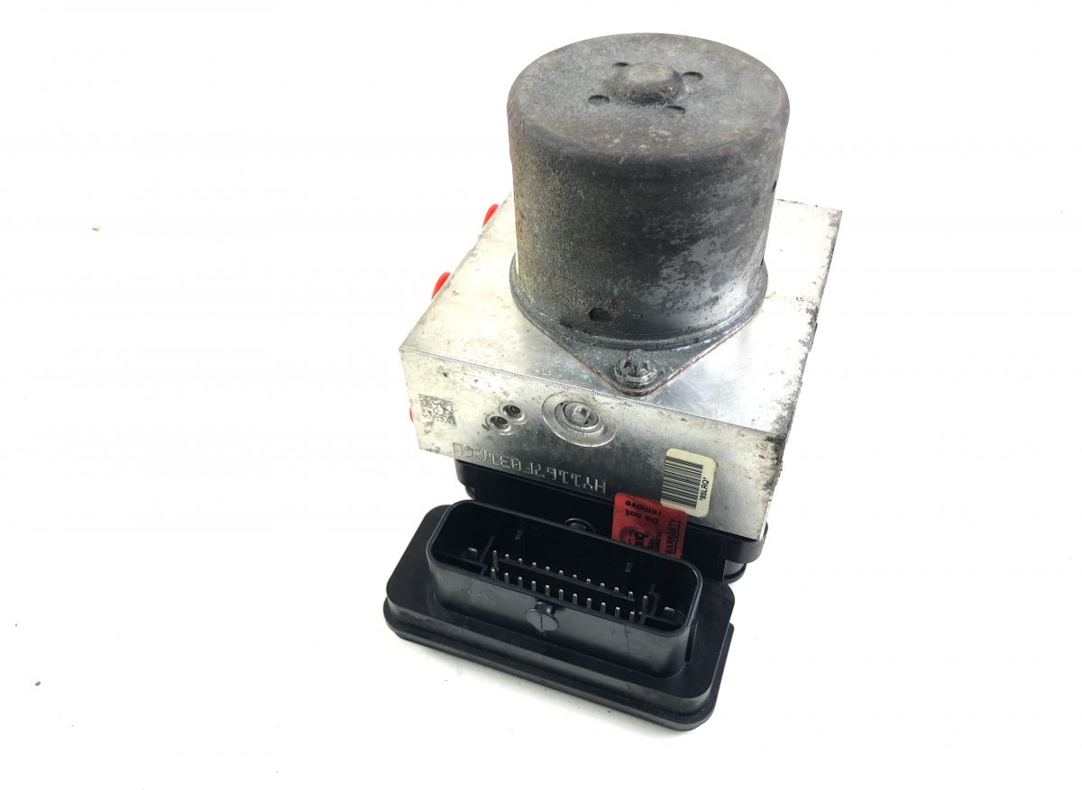 Jeep Grand Cherokee (WK) ABS hydraulic unit / pump 68139770AA ABS hydraulic unit / pump JEEP GRAND...