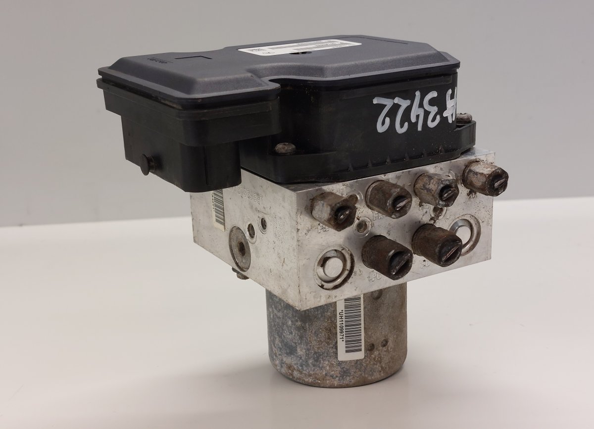 Jeep Grand Cherokee (WK) ABS hydraulic unit / pump 68164630AA ABS hydraulic unit / pump JEEP GRAND...