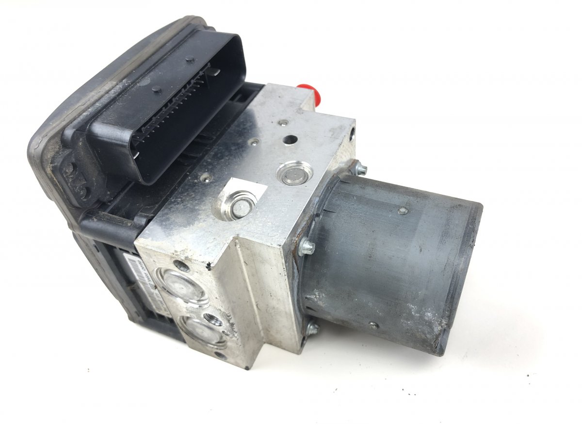Mercedes-Benz A (W169) ABS hydraulic unit / pump 0265250420 0265960373 ABS hydraulic unit / pump...