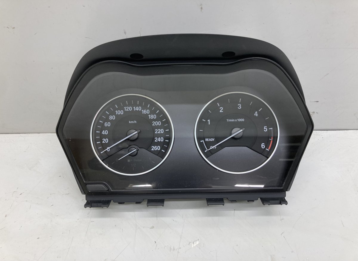 BMW 2 (F22 / F23) prietaisai