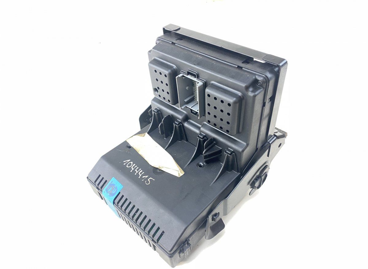 28024617 28087583 28043321 Body control module (BCM) VOLVO S60 I (RS) (2000-2010)