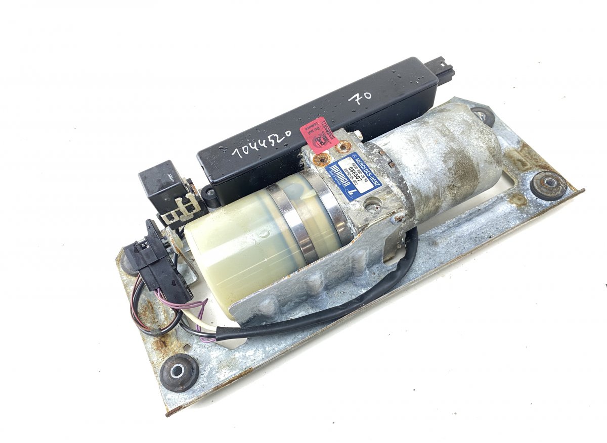 Mercedes-Benz A (W168) Convertible Top motor HB70058-002 HB70058002 Convertible Top motor ME...