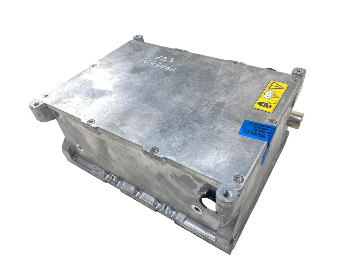 Mercedes-Benz A (W176) Hybrid converter / inverter A0009005909 Hybrid converter / inverter MERCEDE...
