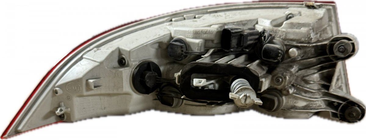 Jaguar XE Tail light, right Tail light, right JAGUAR XE (X760) (2015-2024)
...