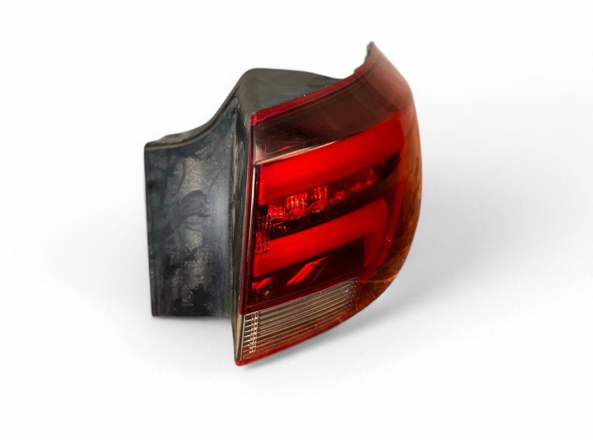 Opel Astra (J) Tail light, right 13427519 39032039 39077377 368158932 Tail light...