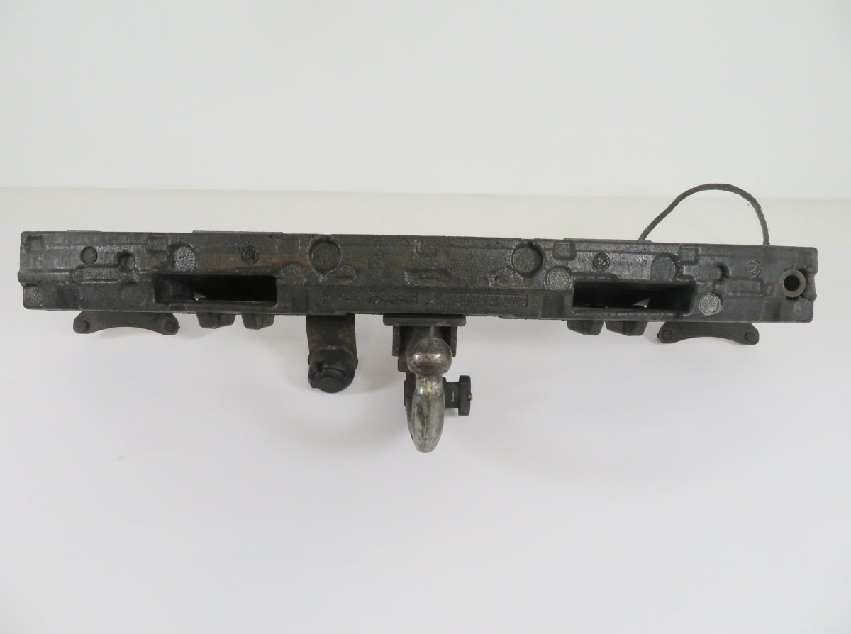Mercedes-Benz A (W169) прицепной крюк A1643100256 A1643100937 A1643101095 A1643102104...