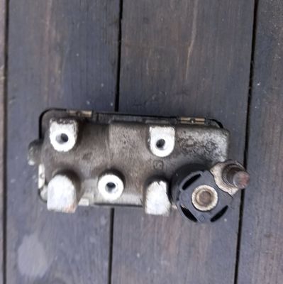 G-27 6NW009543 Soupape de commande/actionneur de turbocompresseur VOLVO S40 / V50 / C30 / C70 (MS, MW) (2004-2012)