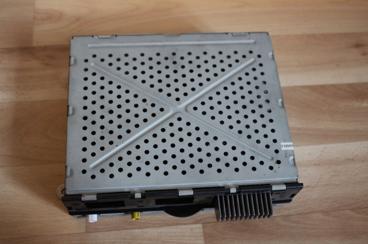 Audi A8 (D3) Radio tuner Radio tuner AUDI A8 (4E) (2002-2010)

Part code...