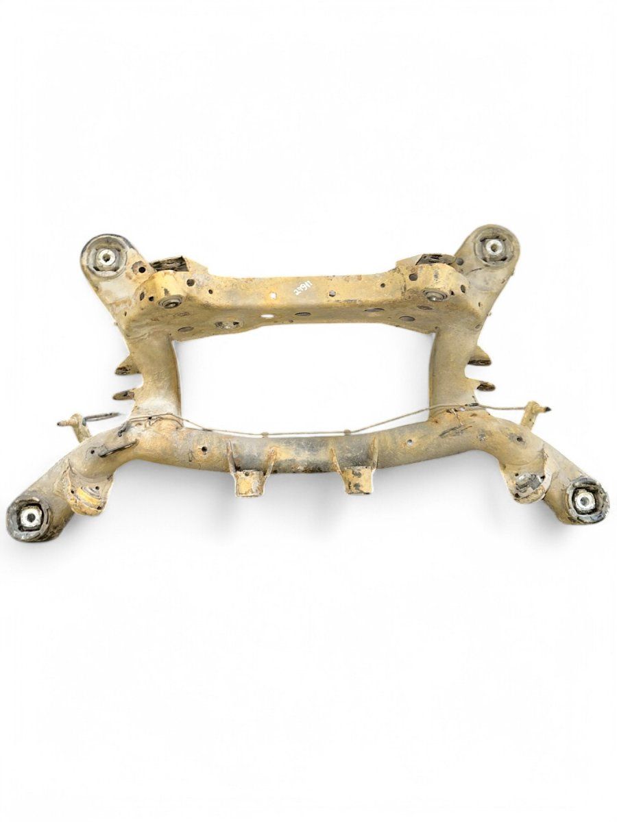 33316783713 Poutre d&#39;essieu arrière BMW 3 (E90, E91, E92, E93) (2005-2011)