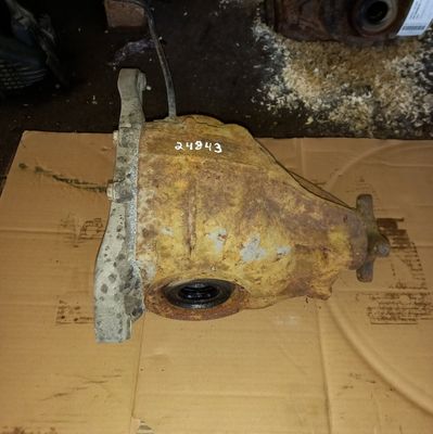 A6393502814 A6393503214 Aizmugurējās ass diferenciālis MERCEDES-BENZ VITO / VIANO (W639) (2003-2014)