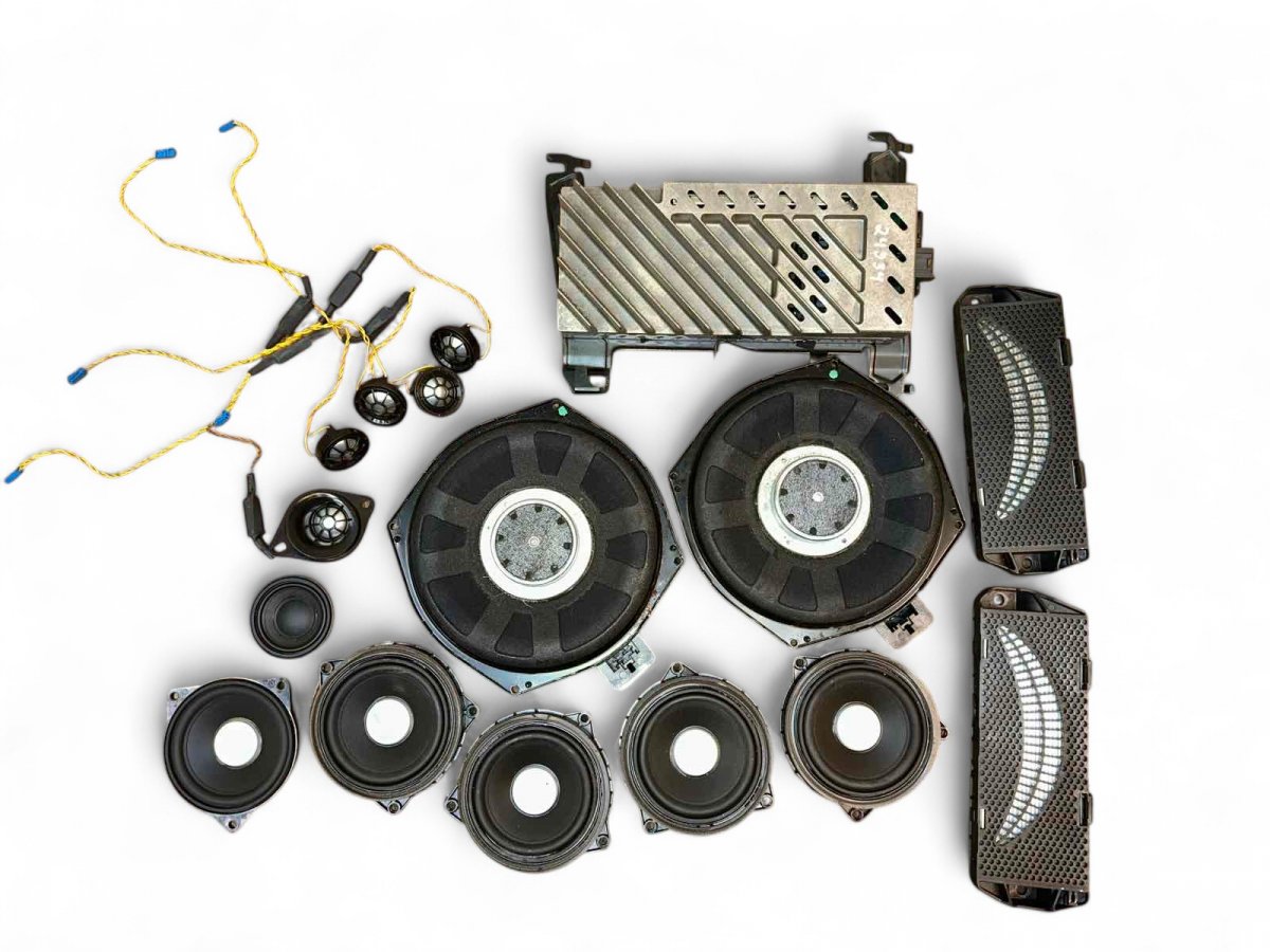 BMW 3 (E90 / E91 / E92 / E93) Set of loudspeakers 65139368383 65139226358 65139226357 65139364956...