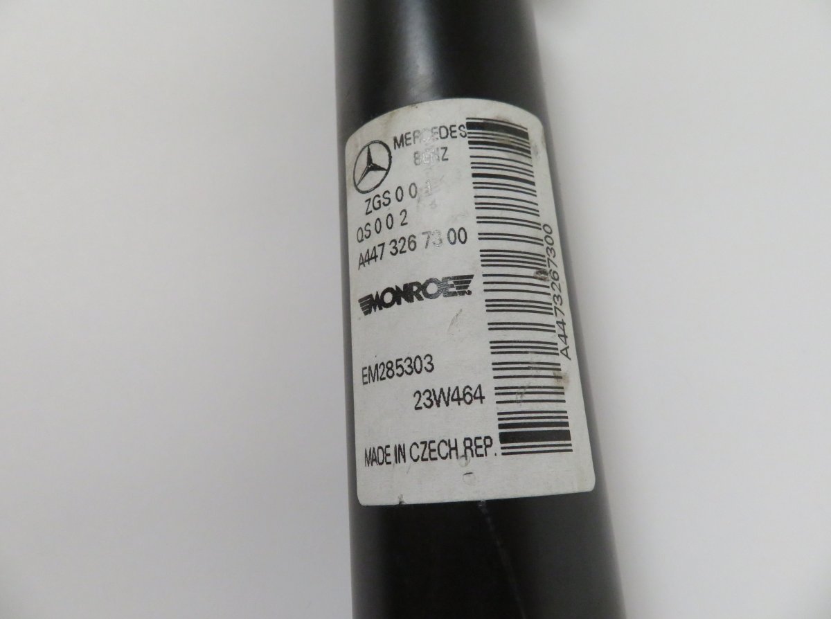 Mercedes-Benz V / Vito / EQV (W447) Shock absorber set, rear A4473267300 A4473265000 A4473262700 Shock absor...