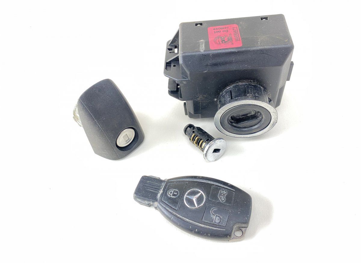A4479003819 Ignition switch lock (ignition barrel) MERCEDES-BENZ VITO / V-CLASS (W447) (2014-)