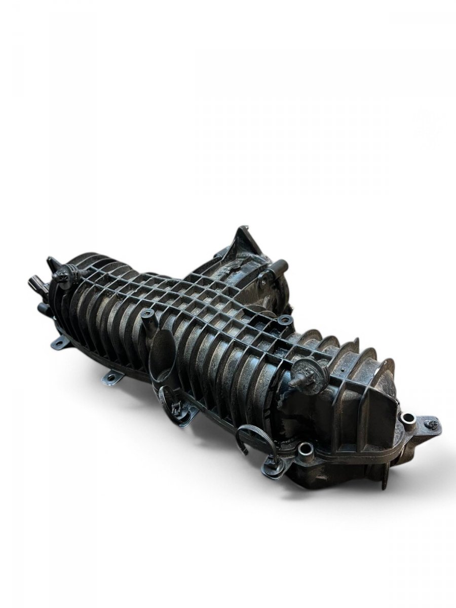 Volvo S90 imusarja 32257808 31441970 Intake Manifold VOLVO S90 / V...