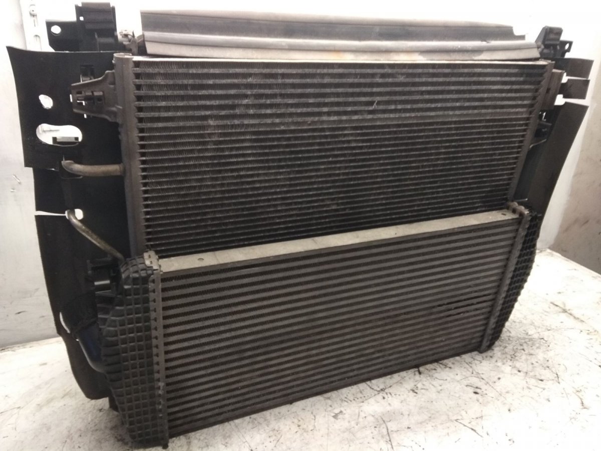 Chrysler Grand Voyager / Town & Country Radiator set