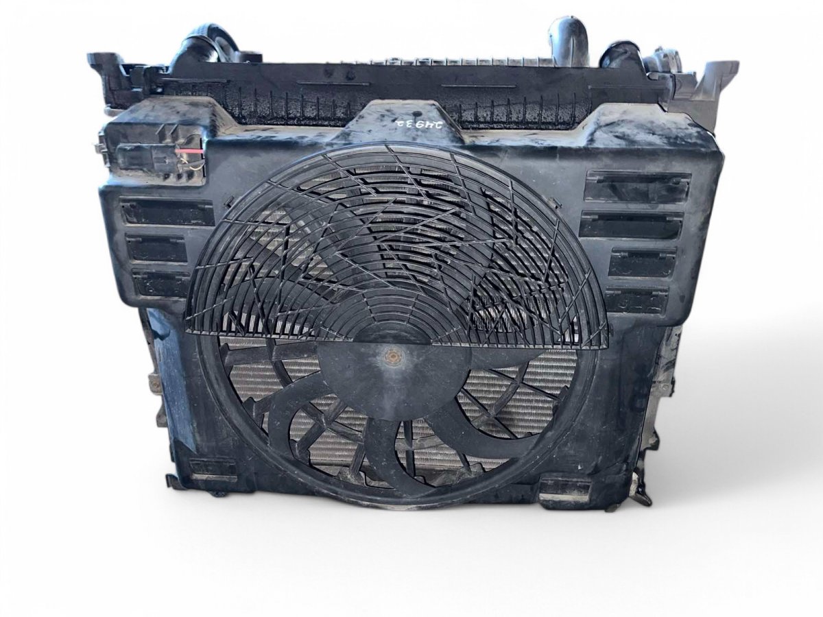 Land Rover Range Rover Radiator set PCC500300 7H428005AA 7H428B589AC PCN500130 7H42...