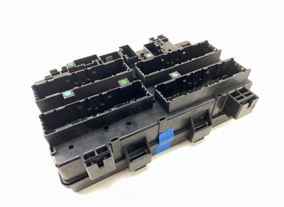 Jeep Grand Cherokee (WK) Fuse box 68194607AE Fuse box JEEP GRAND CHEROKEE IV (WK,...