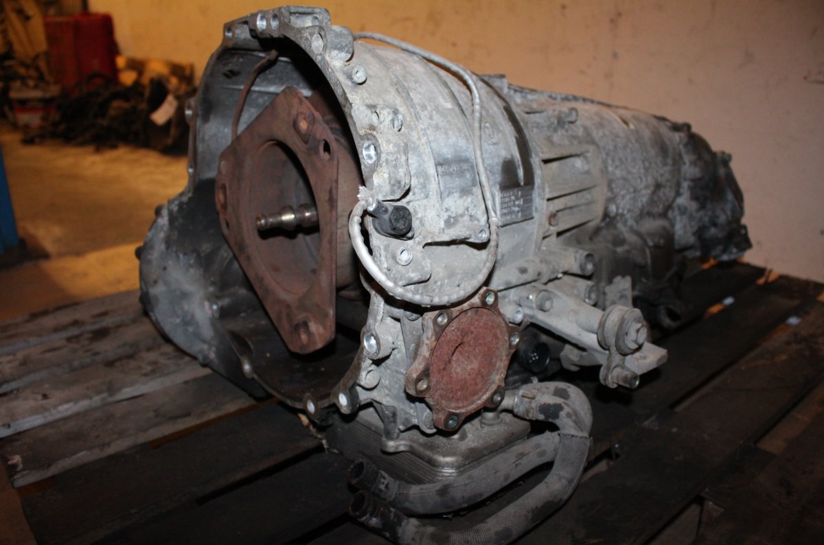 Audi A8 (D3) Gearbox 6HP26A-61 Gearbox AUDI A8 (4E) (2002-2010)

Par...