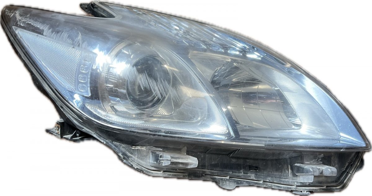 Toyota Prius передняя фара (правая) Headlight right TOYOTA PRIUS III (XW30) (2009-2...