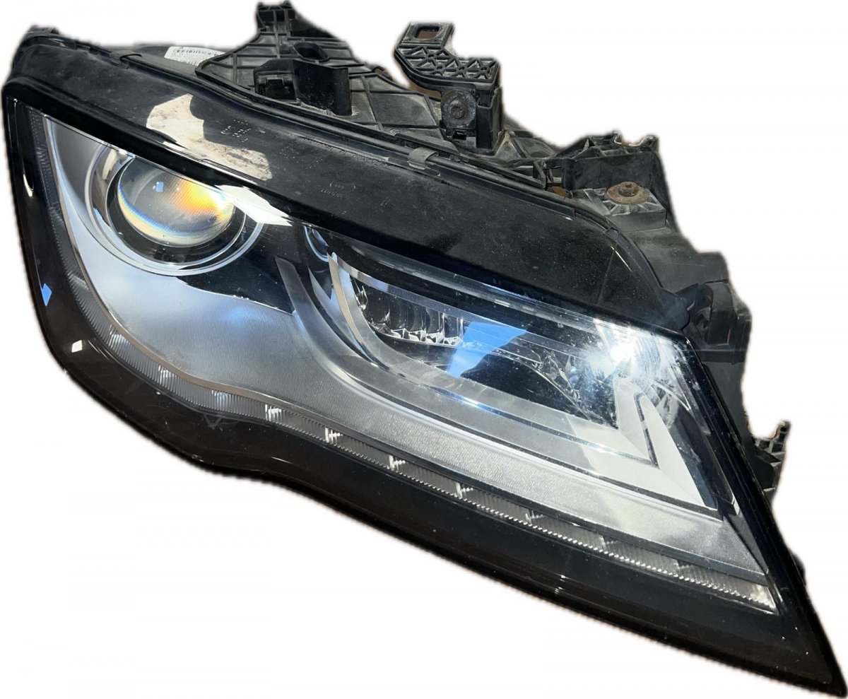Audi A7 (4G) esituli (parem) 4G8941032 Headlight right AUDI A7 Sportback (4G...