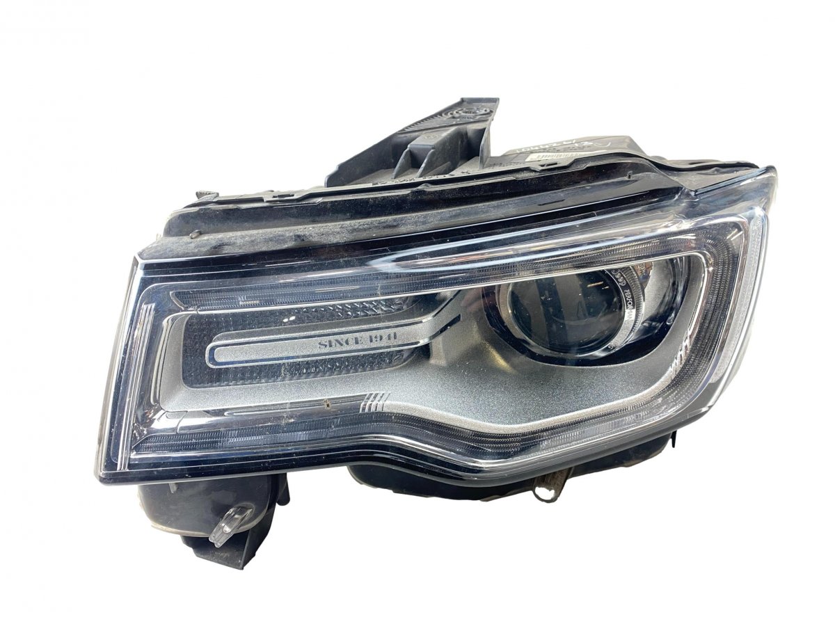 Jeep Grand Cherokee (WK) esituli (vasak) 68144705AF Headlight left JEEP GRAND CHEROKEE I...