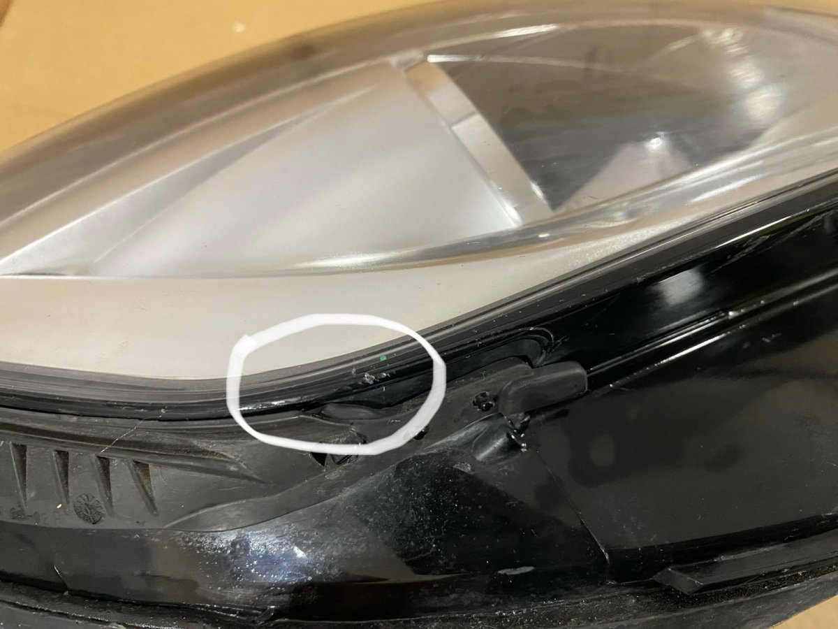 Audi A6 (C7) esituli (parem) 4G0941006 4G0907697D W003T22071 Headlight right...