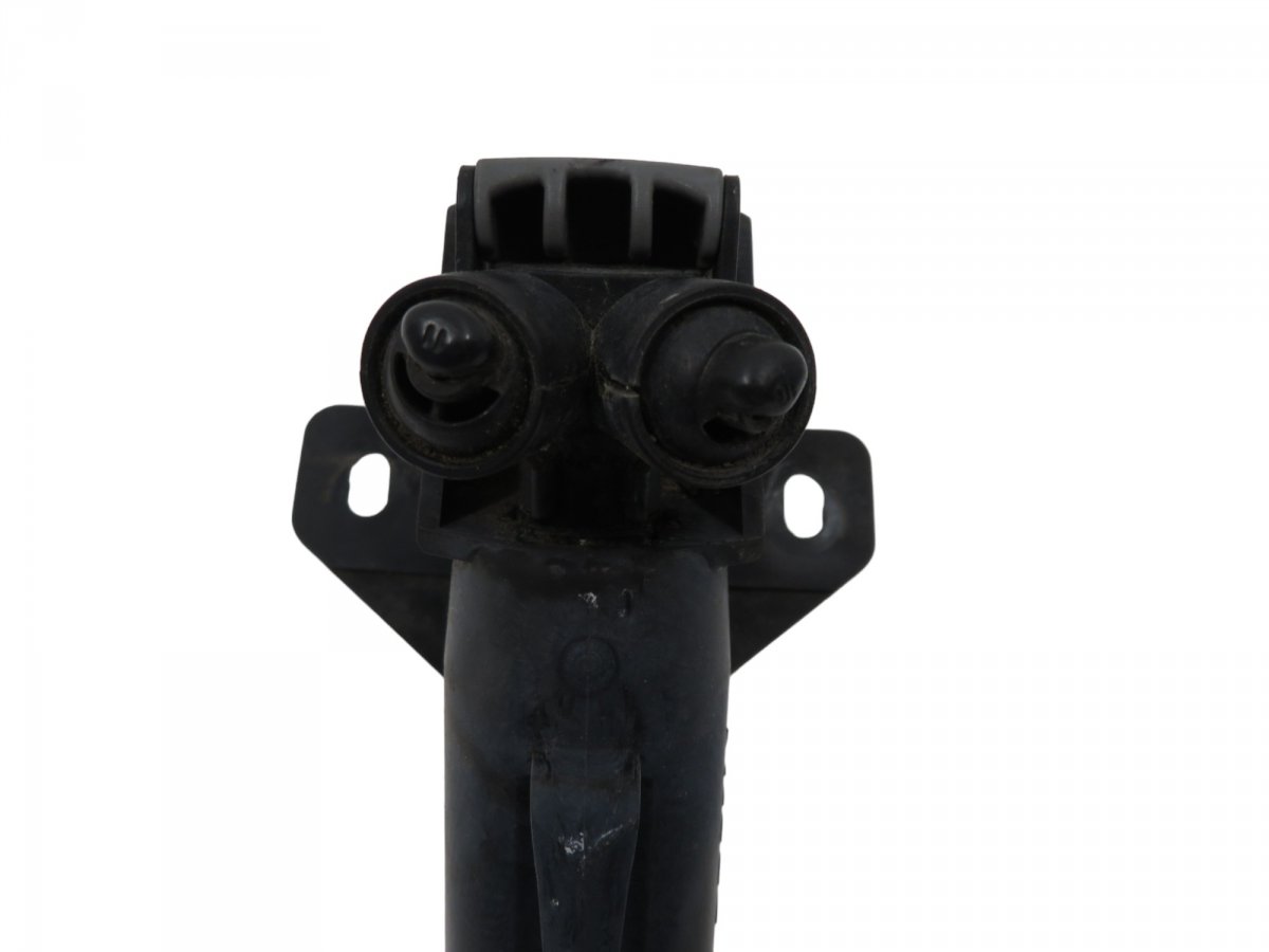 Mercedes-Benz C (W203) Headlight Washer Nozzle Right A2158600247 2158600247 Headlight Washer Nozzle ...