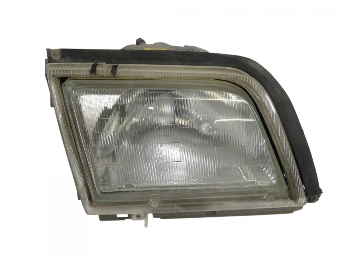 Mercedes-Benz 200 - 500 / E (W124) ajovalo (oikea) 1307022215 A1298202861 Headlight right MERCEDES...