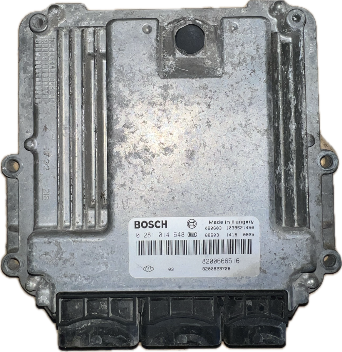 Opel Vivaro (A) Engine Control Unit / module (ECU) 0281014648 8200666516 Engine Control Unit / mod...