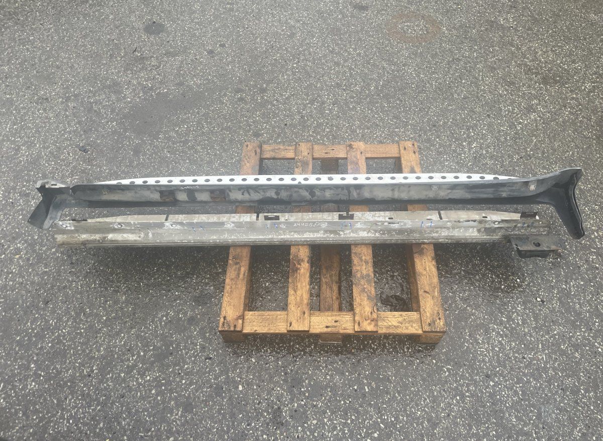 Foot / side step right MERCEDES-BENZ GL-CLASS (X164) (2006-2012)