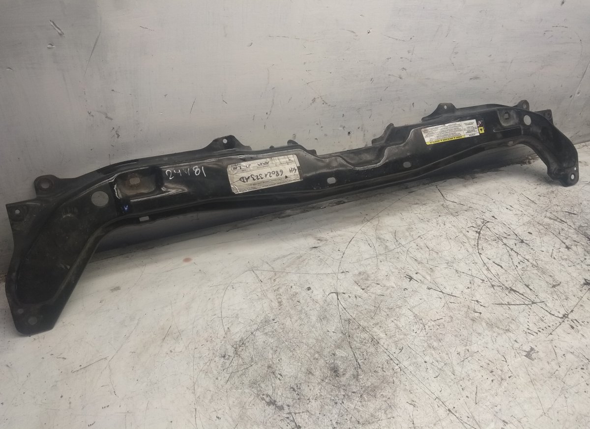 Chrysler Grand Voyager / Town & Country Front panel