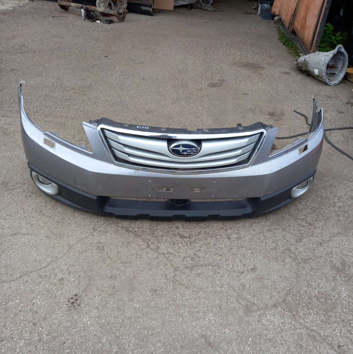 Subaru Legacy front bumper Front Bumper SUBARU LEGACY V / Outback (2009-20...