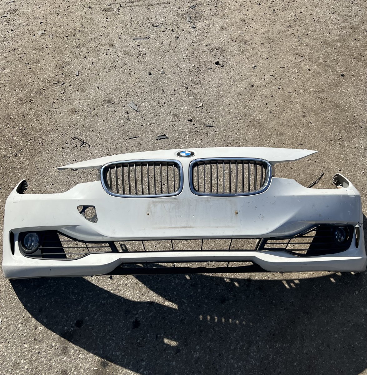 BMW 3 (E90 / E91 / E92 / E93) front bumper Front Bumper BMW 3 (F30, F31, F34, F80) (2011-2...