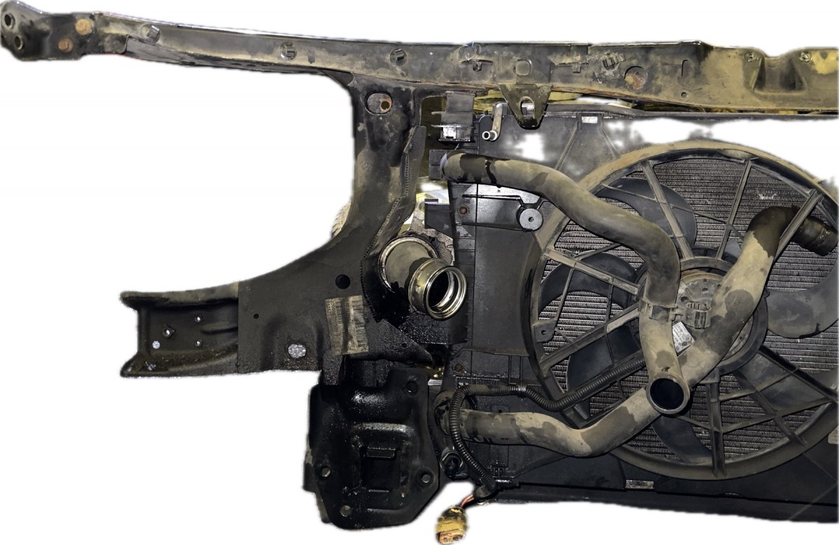 Volkswagen Transporter (T5, Caravelle, Multivan) Front panel Front panel VW TRANSPORTER T5 / MULTIVAN (7H, 7...