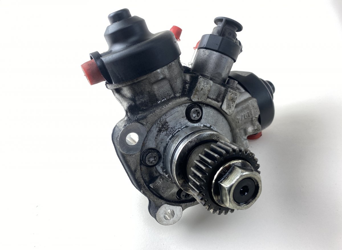 Jeep Grand Cherokee (WK) Fuel injection pump, diesel 0445010637 0445010696 0445010684 0445012013 Fue...