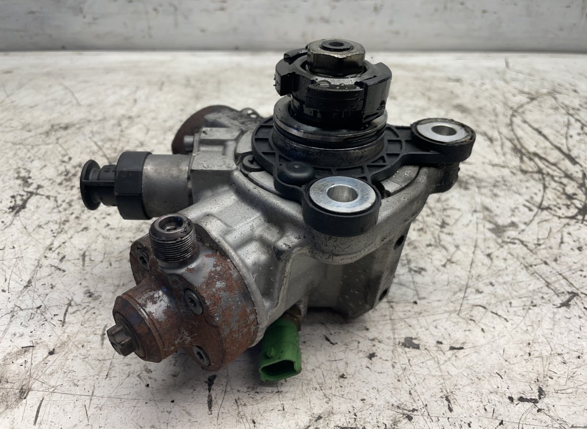 Volvo S60 Fuel injection pump, diesel Fuel injection pump, diesel VOLVO S60 II / V60 ...