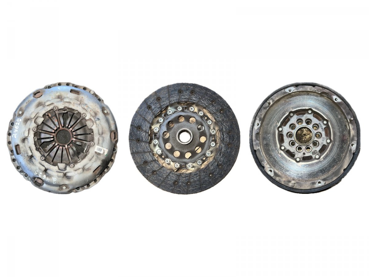 Volvo V70 Clutch set Clutch set VOLVO V70 III (BW) (2007-2016)

Gene...