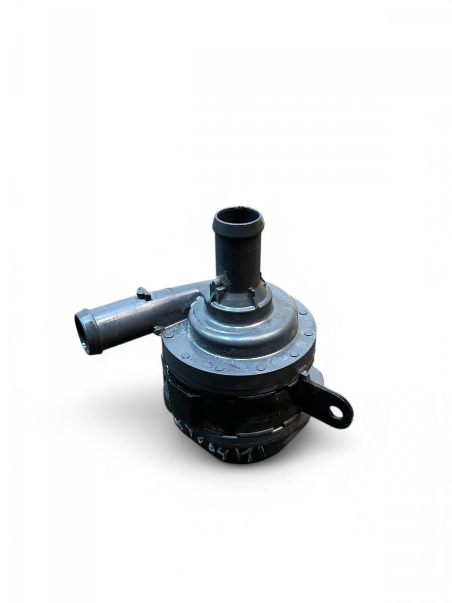 Volvo S90 Coolant Circulation Pump 32222252 Coolant Circulation Pump VOLVO S90 / V...