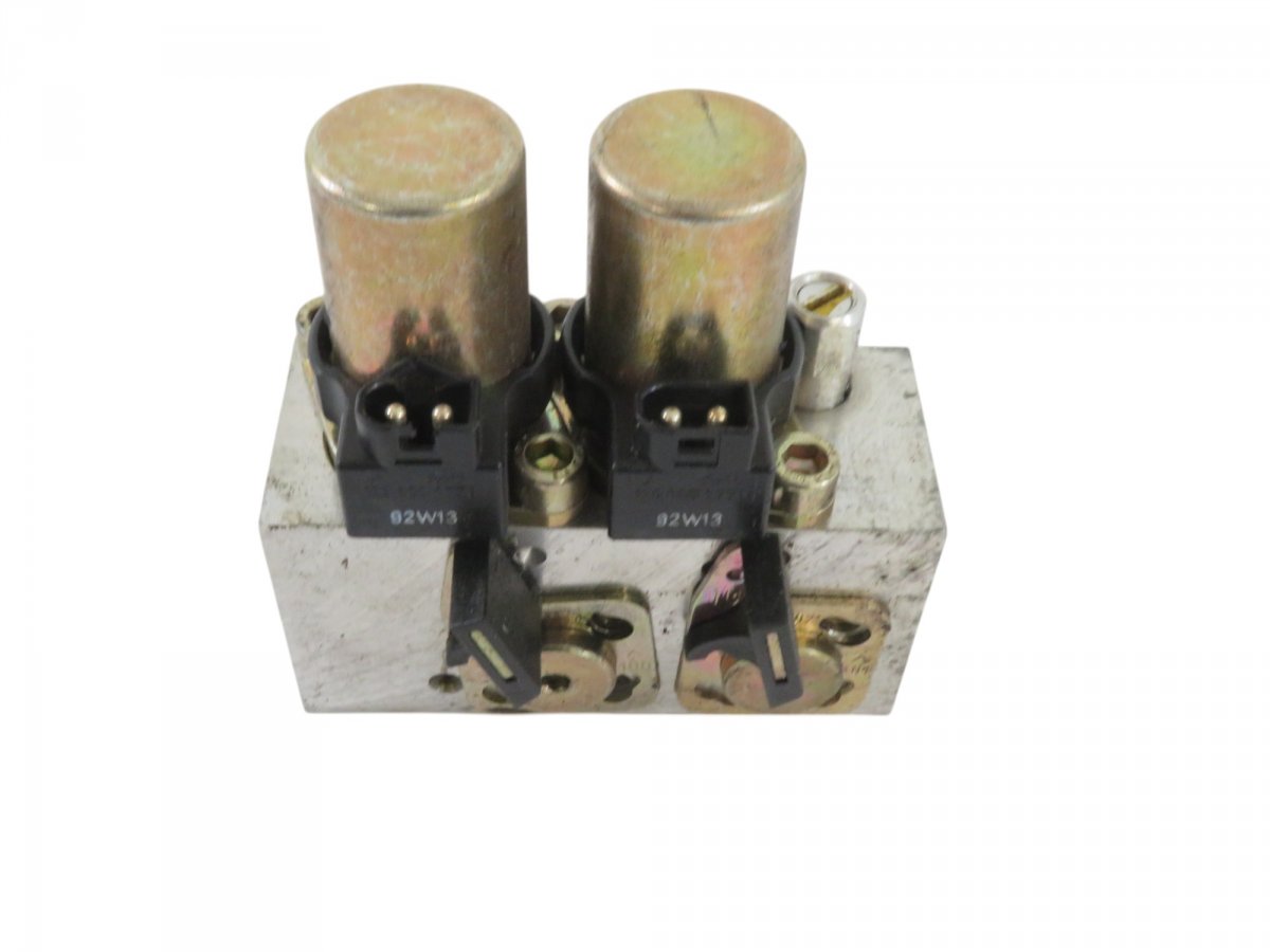 Mercedes-Benz 200 - 500 / E (W124) Convertible roof hydraulic block A1298002278 A1298002178 A1298000378 Convertible...