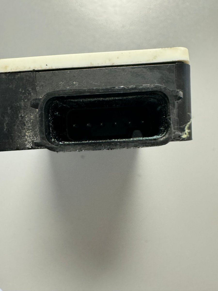 Mercedes-Benz A (W169) Distronic radar / sensor A0045427718 A0045425218 0025409117 0025408417 0...