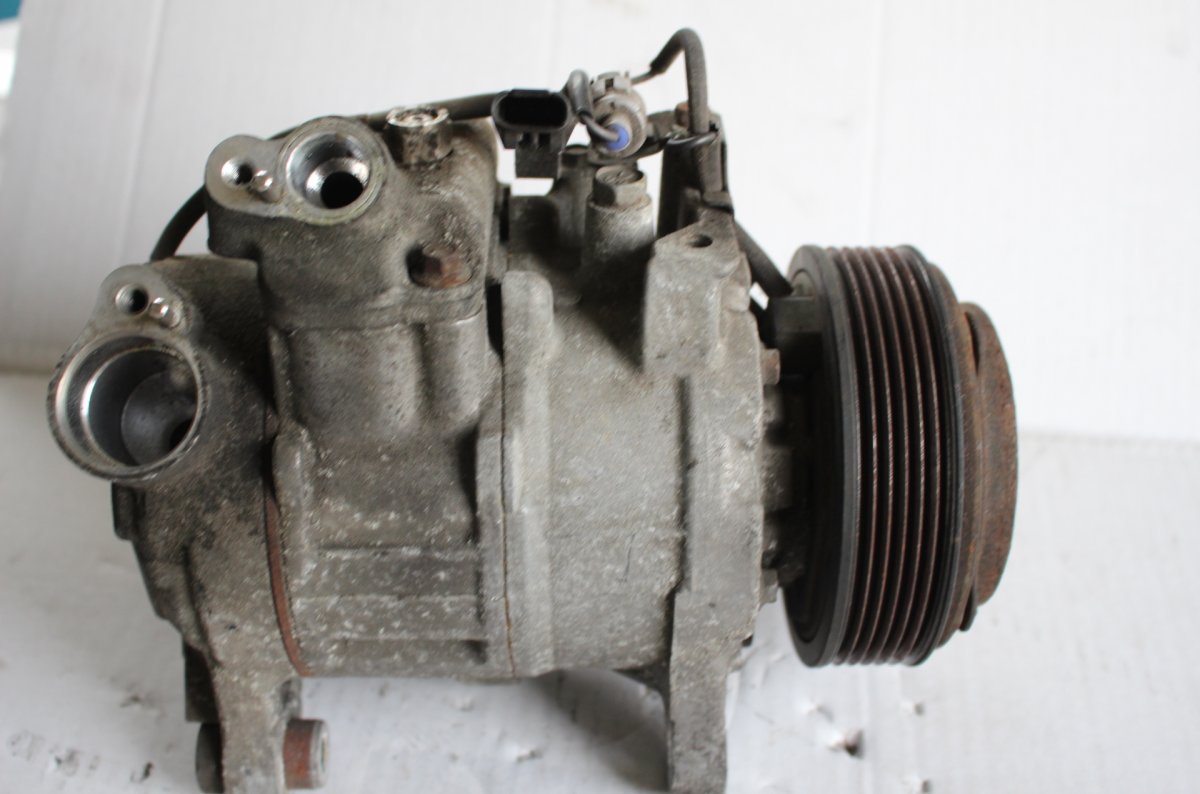 BMW 3 (E90 / E91 / E92 / E93) AC / aircon Compressor AC / aircon Compressor BMW 3 (E90, E91, E92, E9...