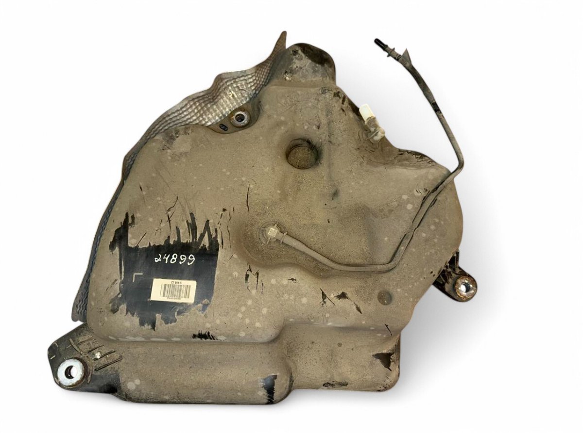 Audi A7 (4G) Adblue säiliö 4G0131969H 4G0131879C 4G0131879F 4G0131969J AdB...