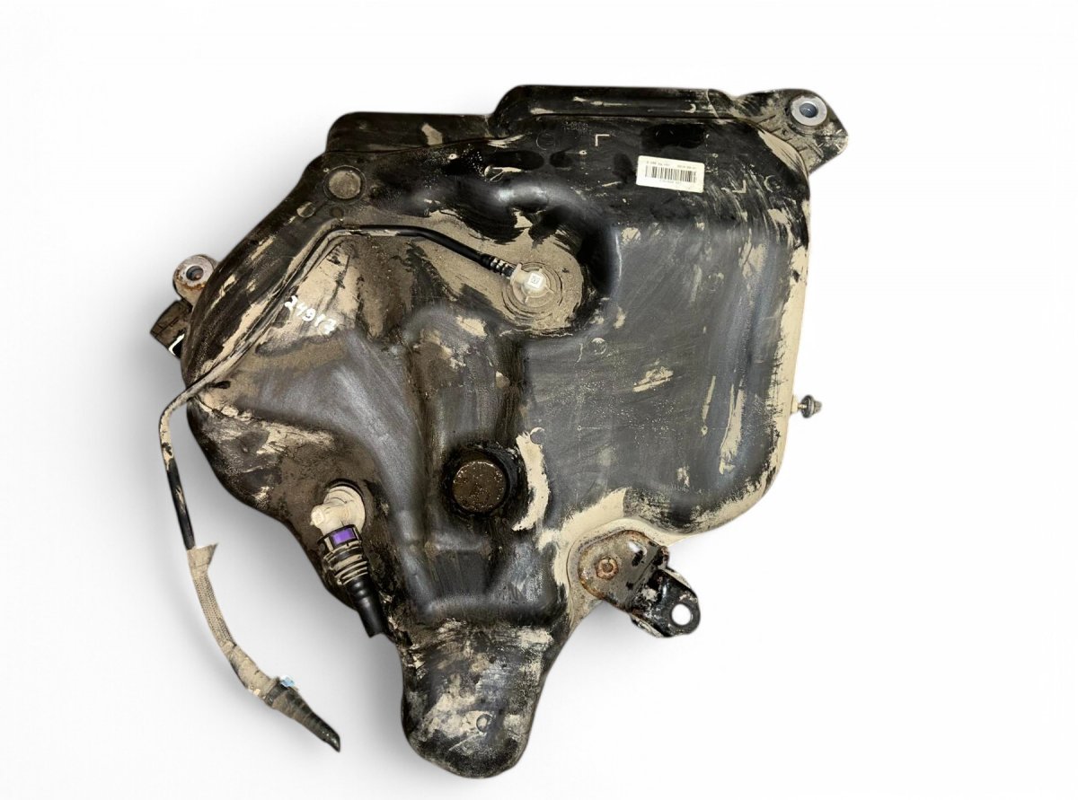 Audi A6 (C7) Adblue säiliö 4G0131969H 4G0131879C 4G0131879F 4G0131969J AdB...
