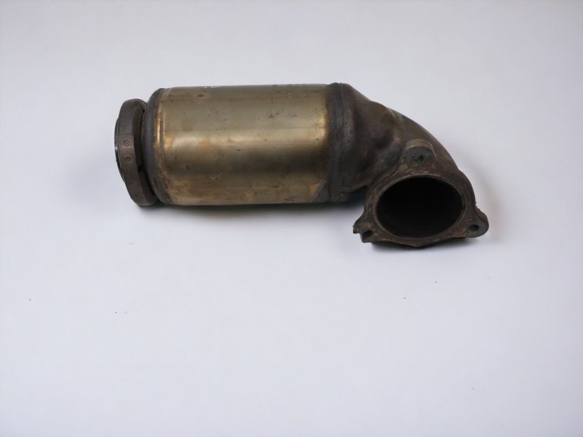 A2124901214 A2124901614 Каталитический нейтрализатор MERCEDES-BENZ E-CLASS (W212) (2009-2016)