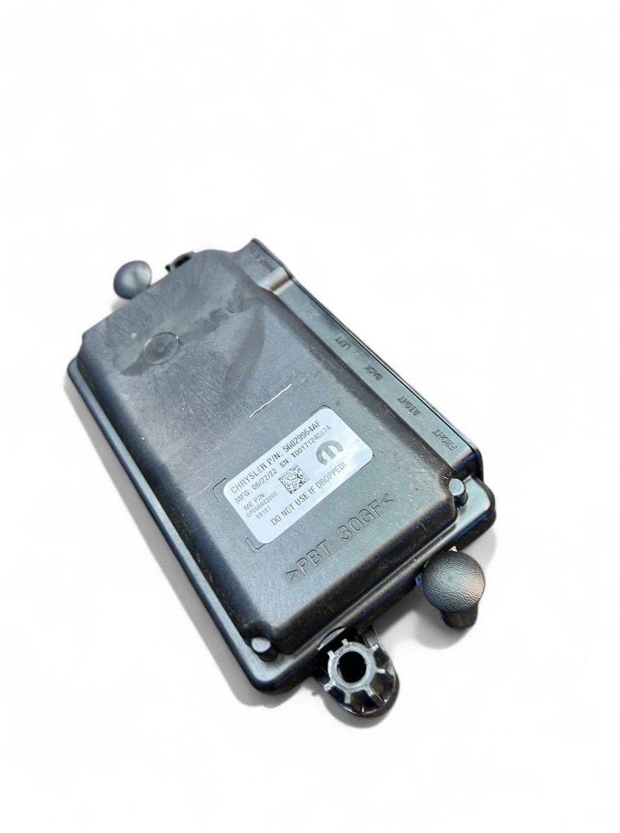 Dodge Ram Camera control unit 56029964AF Camera control unit RAM 1500 Crew Ca...