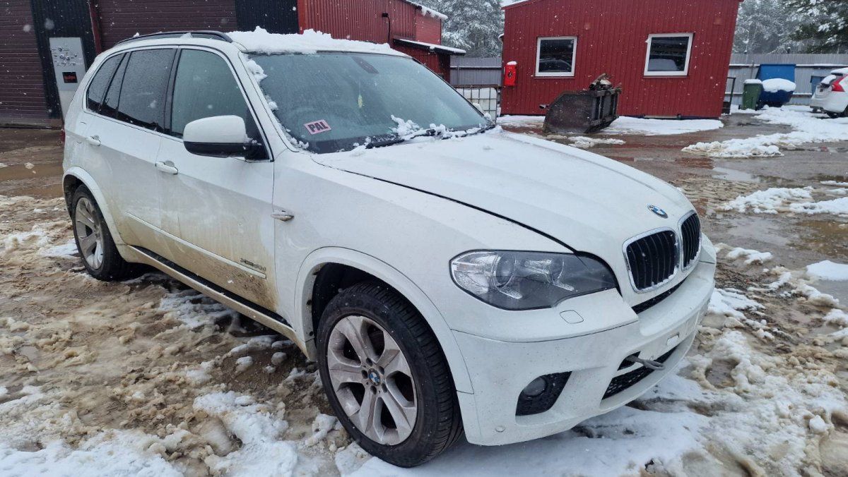 BMW X5 (E70) (2007-2013), 2011