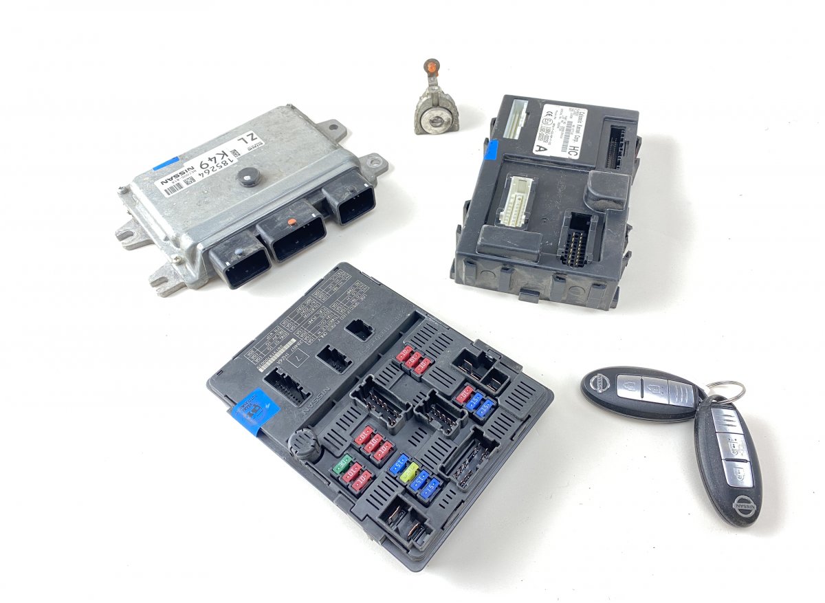 Nissan Note (E11) Engine Control Unit / module (ECU) NEC000818 NEC000-818 Engine Control Unit / modu...