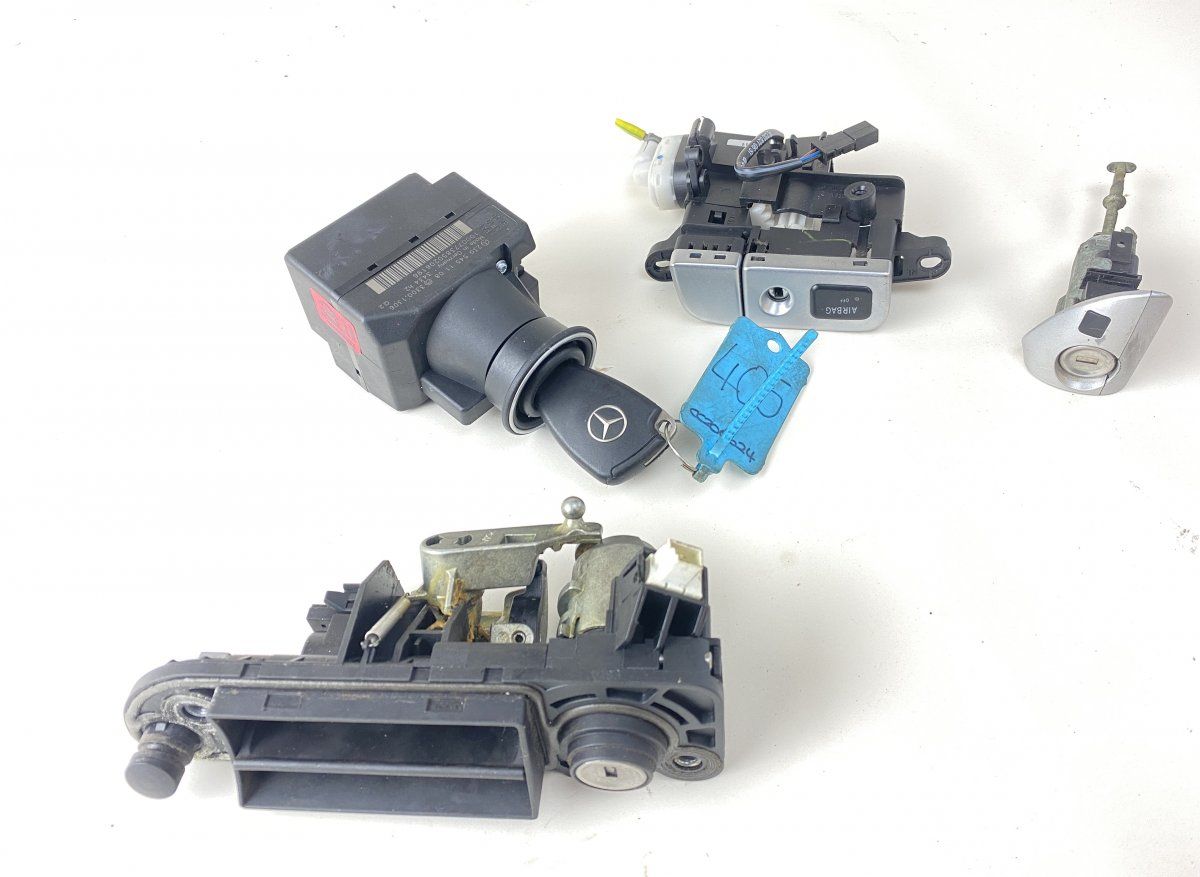 A2305452308 Ignition switch lock (ignition barrel) MERCEDES-BENZ SL-CLASS (R230) (2001-2012)