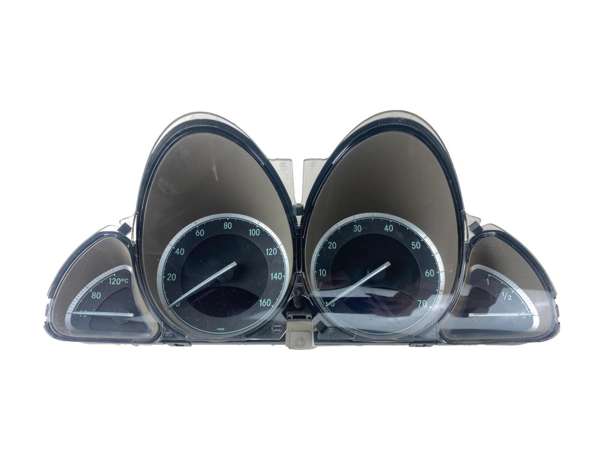 Mercedes-Benz A (W169) näidikud 110080091180 110.080.091/180 Instrument Cluster...