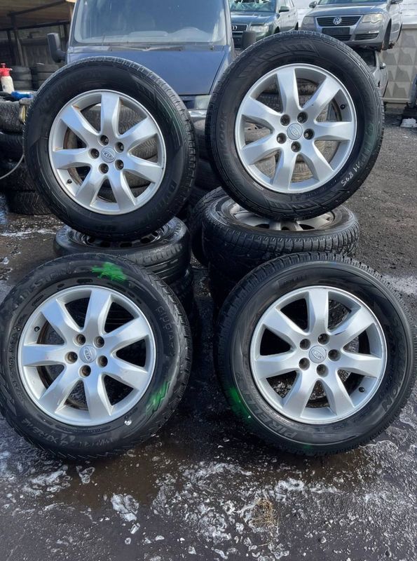 Jeu de jantes 7JX17 ET41 D95.3 5X139.7 avec pneus, 4 pièces, pour Kia Sorento II (XM) (2009-2015)